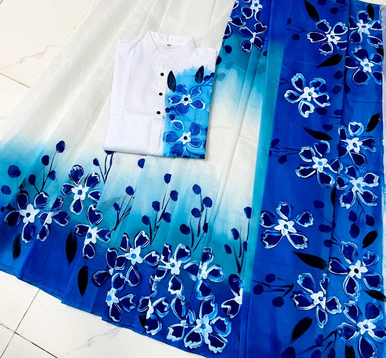 কাপল স্টাইলে এবার আসুক আলাদা ছোঁয়া!